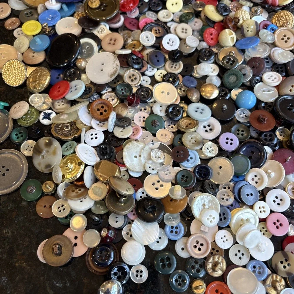 BIG Bag O' Buttons Vintage To Now Buttons For Collection Sewing Or Crafts 11b +